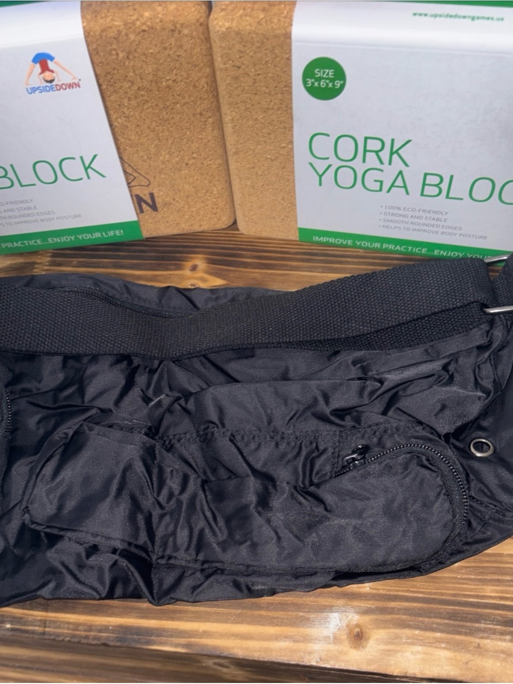 2 Cork Yoga Blocks & 2 Straps Red/blue Including Yoga Black Bag 5 Piece Set New - Picture 14 of 15